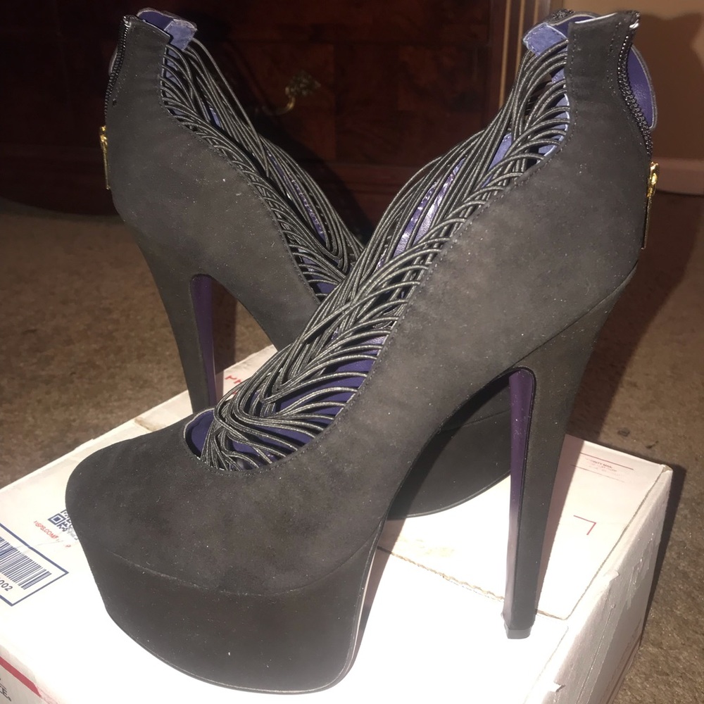 London trash black suede shoe